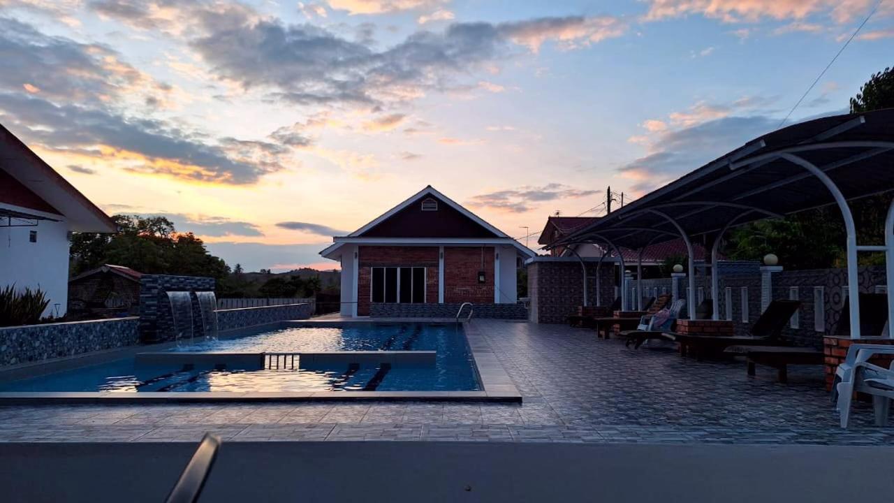 The Nutshell Chalet Langkawi Pantai Cenang  Kültér fotó
